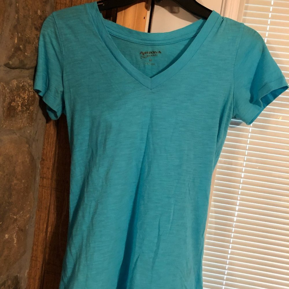 Junior's Arizona Jean T-Shirt Size XS